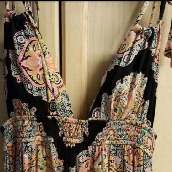 NWT En Creme Boho Flowy Paisley Print Maxi Dress With Spaghetti Straps - Picture 13 of 16